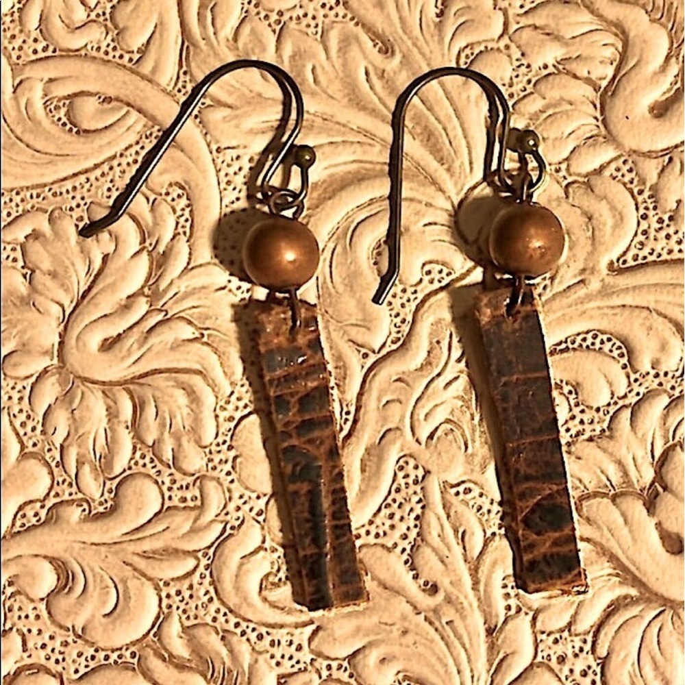 SMALL TOOLED BROWN LEATHER EARRINGS BIG HIPPIE WIR